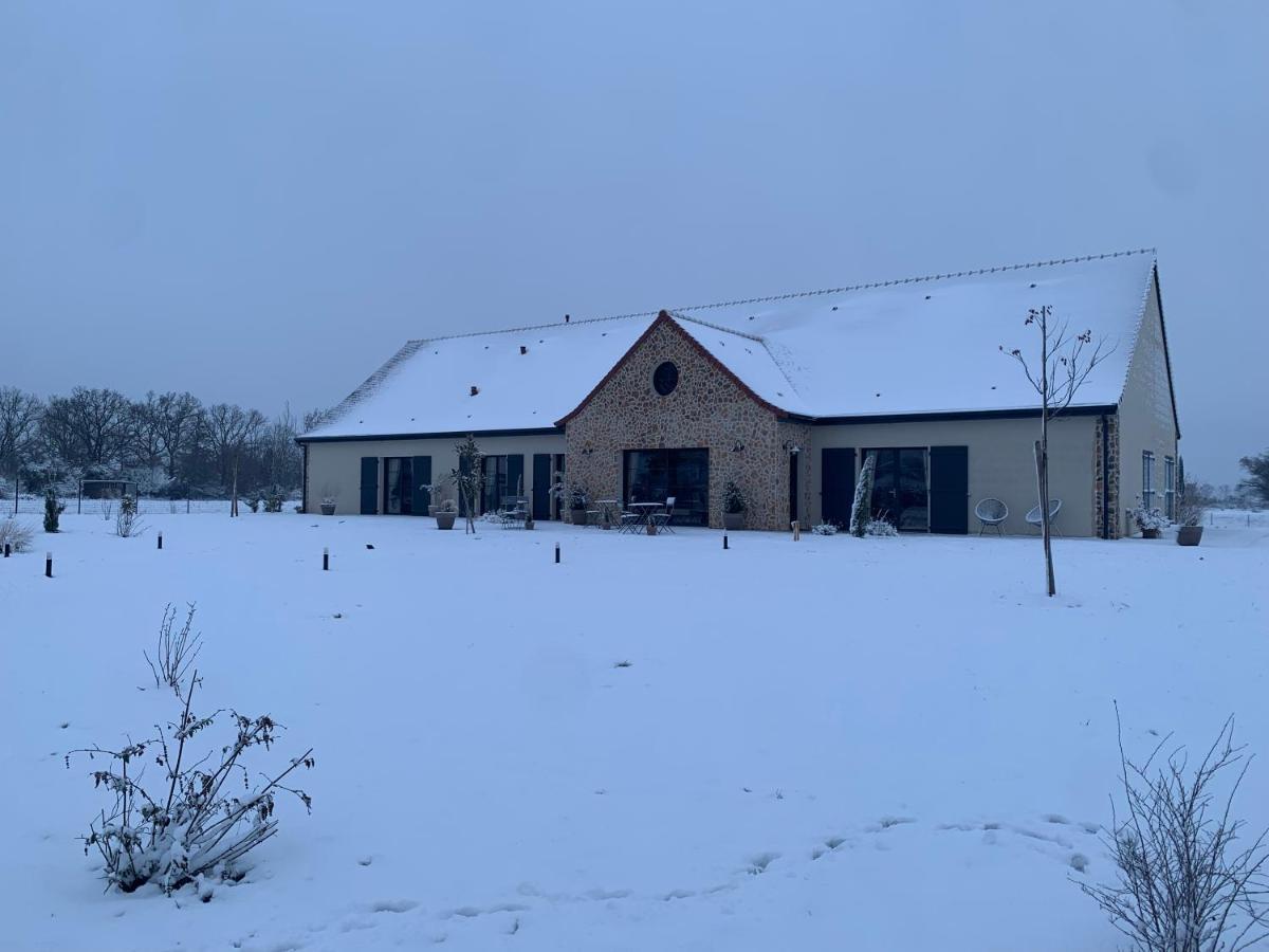 Aux 3 Forets Bizeneuille Exterior photo